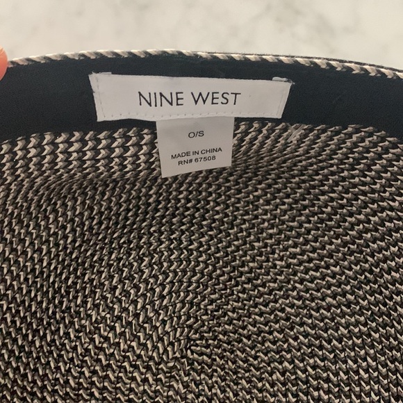 Nine West wide brim hat - Picture 6 of 6